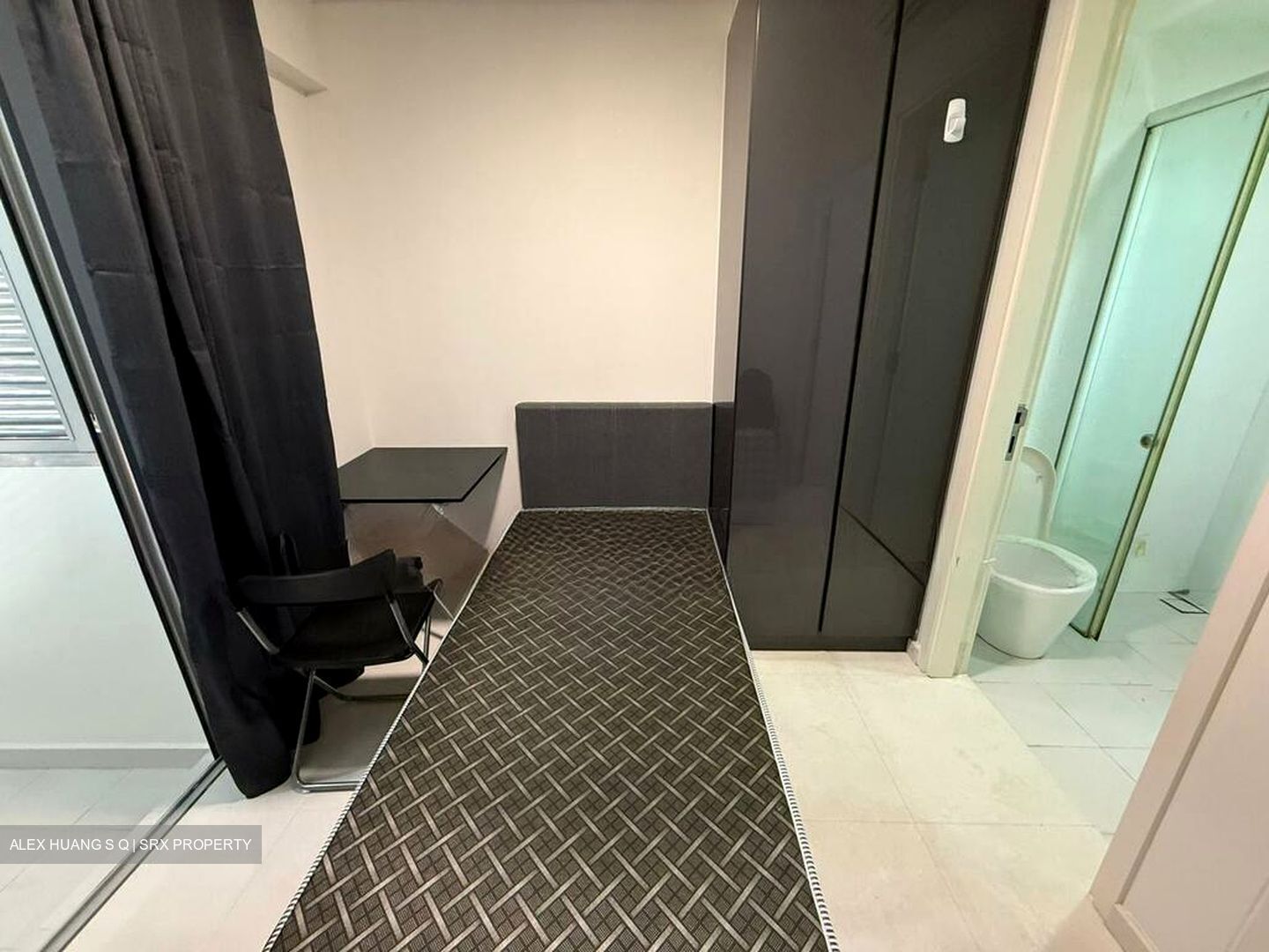 # 1 Loft (D14), Apartment #523297621